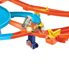 imagen de Hot Wheels: Super Espiral pista de carreras con 5 coches pequeños - Mattel 3