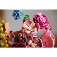 imagen de LEGO® Botanicals: Decoración de pared con flores (11503) 5