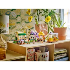 imagen de LEGO® Friends: Cafetería botánica y tienda de flores (42671) 8