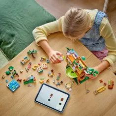 imagen de LEGO® Friends: Lugar de encuentro en la casa del árbol de la amistad (42652) 4