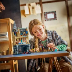 imagen de LEGO® Harry Potter: Castillo de Hogwarts™: Enfermería (76463) 4