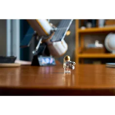 imagen de LEGO® Icons: telescopio espacial Hubble (11383) 12