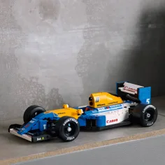 imagen de LEGO® Icons: Williams Racing FW14B y Nigel Mansell (10353) 6