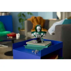 imagen de LEGO® Marvel: Estatua de Doctor Doom (76345) 4