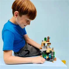 imagen de LEGO® Minecraft: Zombicatacumbas (21587) 4
