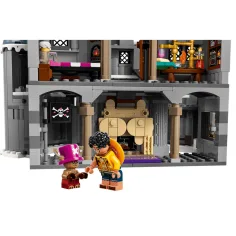 imagen de LEGO® One Piece: Batalla en el castillo Drum (75645) 5