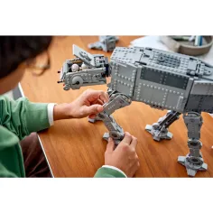 imagen de LEGO® Star Wars™: Andador AT-AT™ del Imperio Renacido con INT-4 15