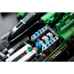 imagen de LEGO® Technic: Aston Martin Aramco AMR25 F1® coche (42240) 10