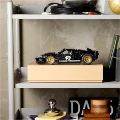 imagen de LEGO® Technic: coche de carreras Ford GT40 MKII de 1966 (42223) 5