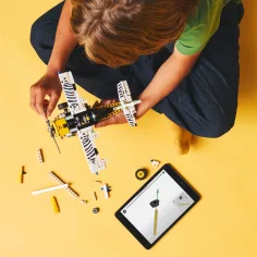 imagen de LEGO® Technic: Pequeño avión (42198) 4