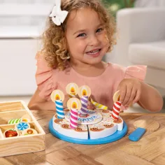 imagen de Melissa&Doug: Juego de pastel de cumpleaños de madera - Spin Master 3