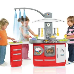 Molto: Cocina de juguete con luz y accesorios 118x34,5x110cm