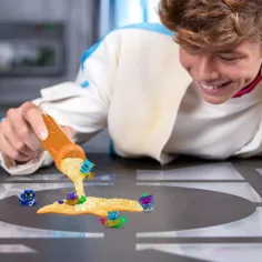 imagen de Mr. Beast: Lab Swarms Laboratorio de Monstruos con Tubo de Ensayo Set de 5 Piezas 2ª Serie 3