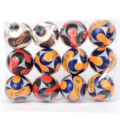 Pequeña pelota de softball con varios diseños 6,3cm 1ud