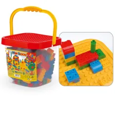 Pequeños bloques de construcción en cubo de juego - Wader