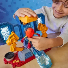 Play-Doh Marvel: Laboratorio de fabricación de armaduras de Iron Man con luz y sonido - Hasbro