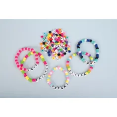 imagen de PlayBox: Mini cuentas de letras con cuentas de colores para enhebrar 650ud 3