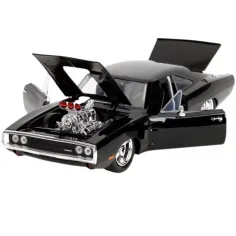 imagen de Rápido y Furioso: modelo de coche de metal 1970 Dodge Charger con figura de Dom 1/24 - Simba Toys 3