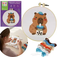imagen de WowBox Kit de Bordado - Capybara Bubble Tea 2