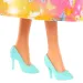 imagen de Barbie Dreamtopia: Muñeca princesa en vestido amarillo-rosa con mariposas - Mattel 4