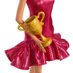 imagen de Barbie: Muñeca de carrera de baile de salón con trofeo - Mattel 3