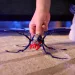 imagen de Hex Bots: Skitter Bot robot araña interactivo – azul-rojo - Spin Master 3