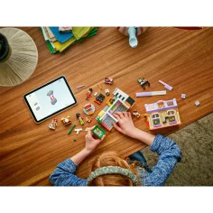 imagen de LEGO® Friends: Tienda de instrumentos y apartamento (42653) 9