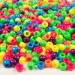 PlayBox: Paquete de 1000 cuentas de colores en forma de cilindro de colores neón